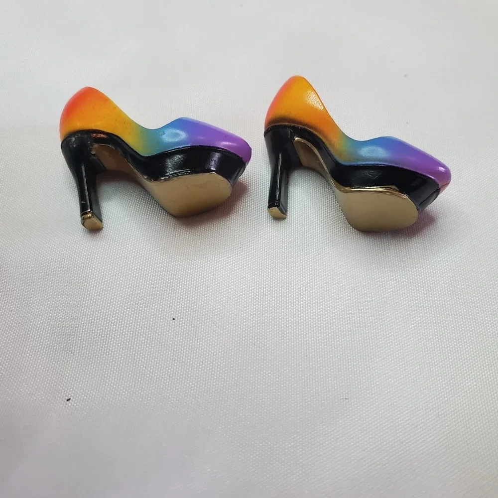 Rainbow High Doll Kia Hart Special‎ Edition Rainbow High Heels Fashions Shoes